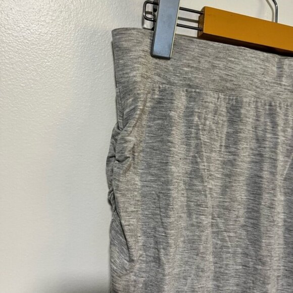 AWARE by Vero Moda Grey Ruched Jersey Skirt - Size M - Picture 8 of 11